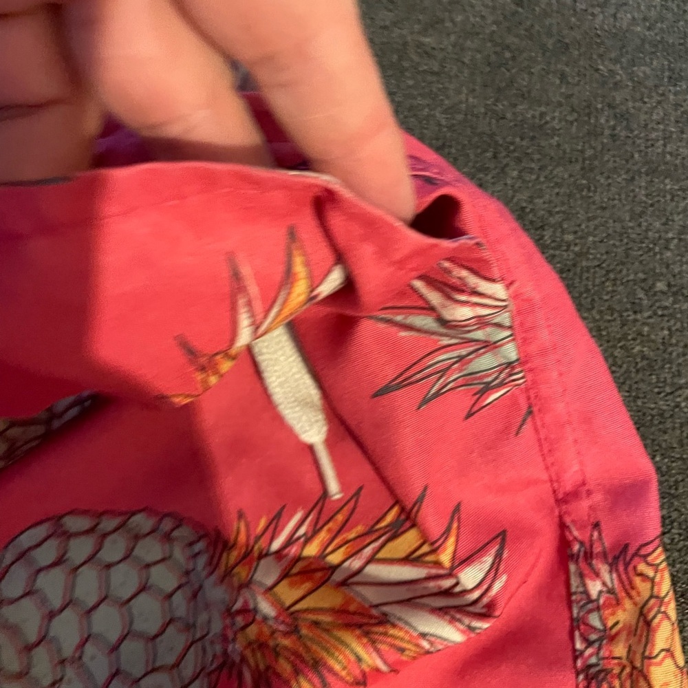 Carbon Pineapple, Summer Pink shorts with pockets-Medium - Picture 3 of 6